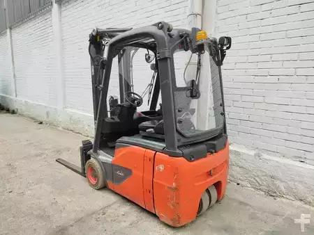 Eléctrica de 3 ruedas 2018  Linde E16C-02 EVO (3)