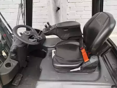 Eléctrica de 3 ruedas 2018  Linde E16C-02 EVO (6)