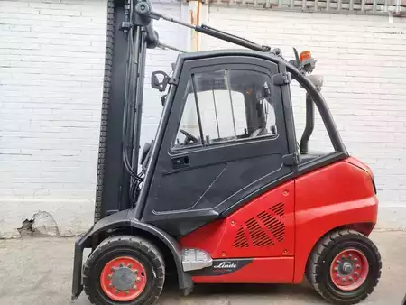 Empilhador diesel 2020  Linde H40D (2)