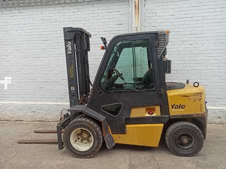 Wózki widłowe diesel 2002  Yale GDP40LJ (2)