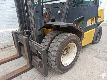 Empilhador diesel 2002  Yale GDP40LJ (4)