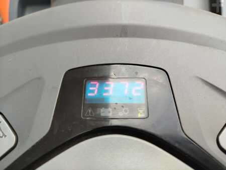 Transpaleta eléctrica 2016  BT LPE200 (7)