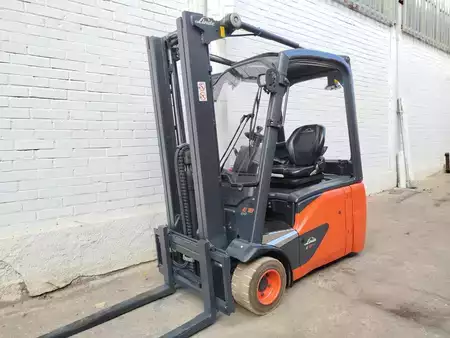 Eléctrico - 3 rodas 2017  Linde E18-02 EVO (1)