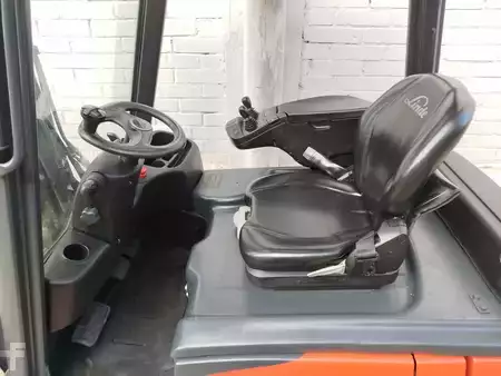 Eléctrico - 3 rodas 2017  Linde E18-02 EVO (7)