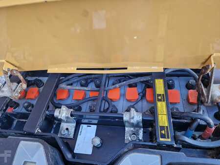 Stackers Stand-on 2018  CAT Lift Trucks NSV16N (8)