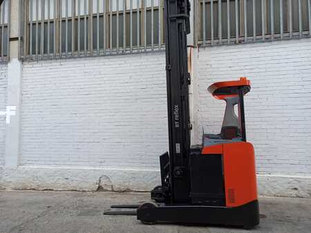 Reach Trucks 2015  BT RRE200 (2)