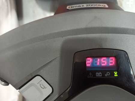 Electric Pallet Trucks 2015  BT LWE200 (7)