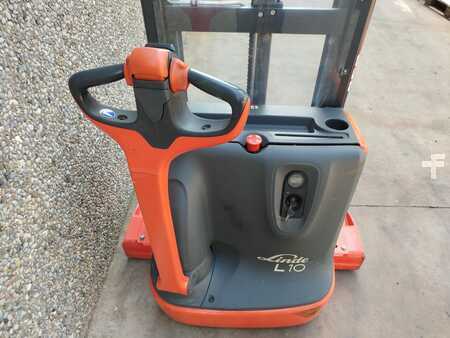 Pallet Stackers 2017  Linde L10AS (4)