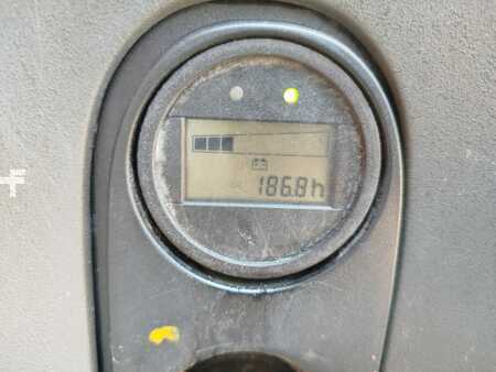 Pallet Stackers 2017  Linde L10AS (7)