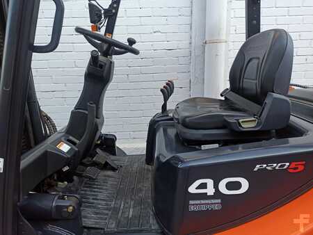 Propane Forklifts 2007  Doosan G40SC-5 (7)