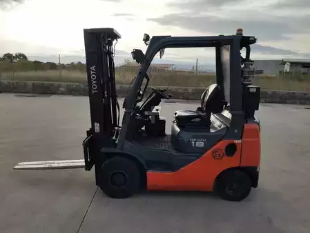 Diesel Forklifts 2016  Toyota 02-8FDF18 ATEX (1)