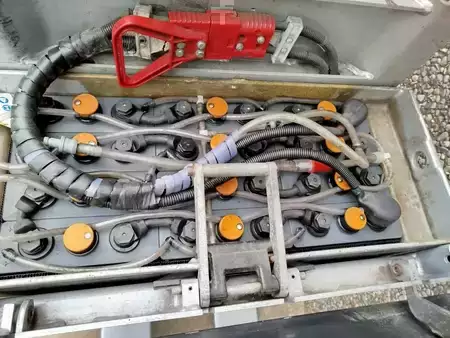 Porta-paletes elétrico 2019  Still EXU-S22 (8)