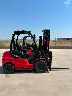 Dieselový VZV 2023  Manitou MI25D (1)