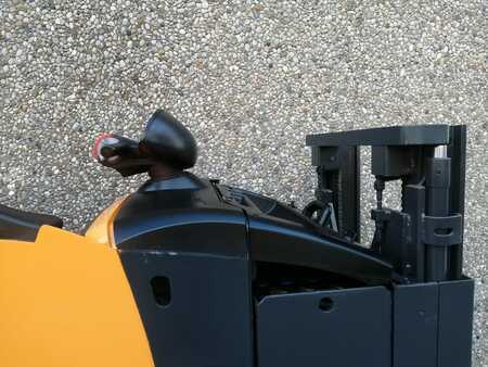 Hochhubwagen 2009  Still EXD-S20 (6)