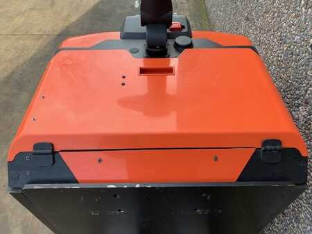 Niederhubwagen 2013  BT LPE240 (4)