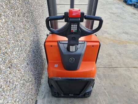 Apilador eléctrico 2016  BT SWE120 (4)