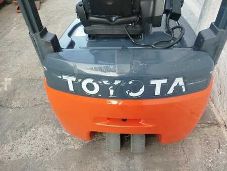 Elektro tříkolové VZV 2015  Toyota 8FBEKT16 (6)