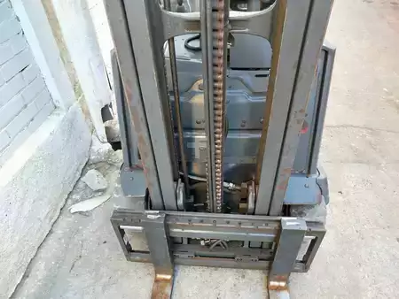 Sähkö - 3 pyör 2020  Linde E18-02 (5)