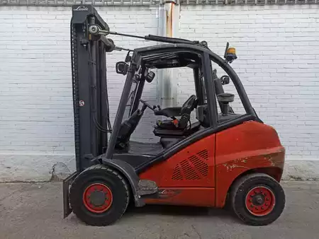Empilhador diesel 2014  Linde H45D-02 (1)