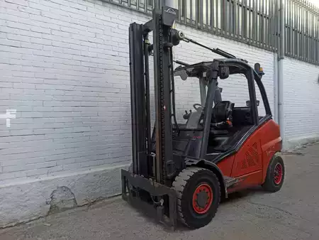 Empilhador diesel 2014  Linde H45D-02 (2)