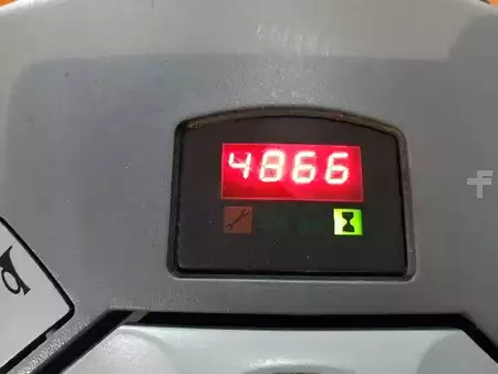 Lavansiirtovaunu 2014  BT LPE240 (7)