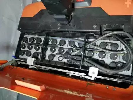 Lavansiirtovaunu 2014  BT LPE240 (8)