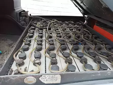El truck - 4 hjulet 2012  Linde E25 (10)