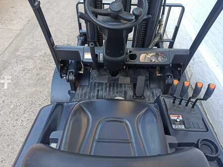 Treibgasstapler 2007  Doosan G40SC-5 (8)