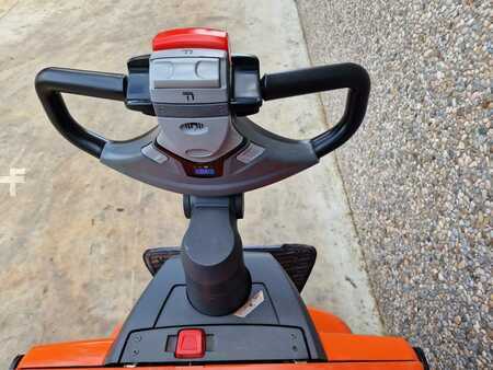 Hochhubwagen 2016  BT SWE120 (5)