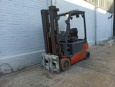 El Truck - 4-hjul 2017  Toyota 8FBM16T (1)