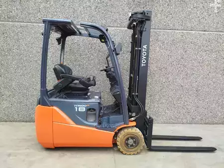 Elektro 3 Rad 2019  Toyota 8FBEK18T (3)