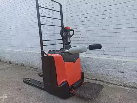 Wózki niskiego podnoszenia 2018  BT LPE200 FRUTERA (1)