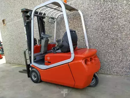 Eléctrico - 3 rodas 2007  BT C3E160 (3)