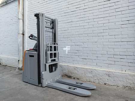 Stacker pedestre 2019  Still EXV-SF20 (3)