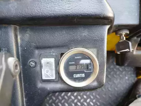 Elektro čtyřkolový VZV 2001  Montini BN36 (9)