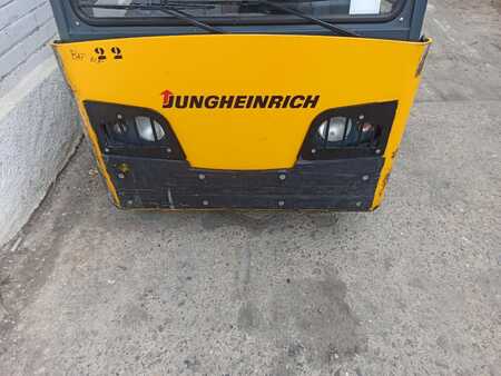 Tow Tugs 2012  Jungheinrich EZS6250 (5)