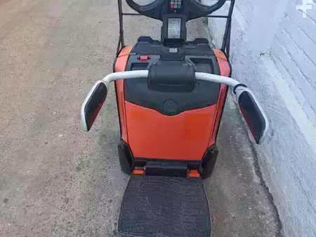 Niederhubwagen 2018  BT LPE200 FRUTERA (6)