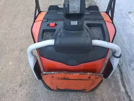 Niederhubwagen 2018  BT LPE200 FRUTERA (7)