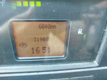 Carrelli retrattili 2016  Linde R10B (9)