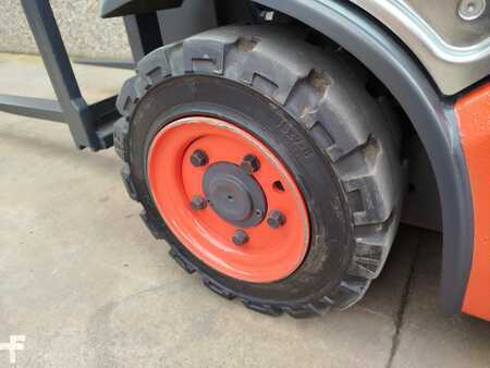 Elektrisk- 3 hjul 2008  Linde E16C-01 (4)