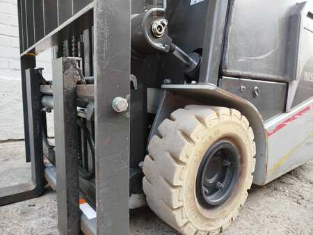 Elektro tříkolové VZV 2012  Nissan S1N1L15Q (4)