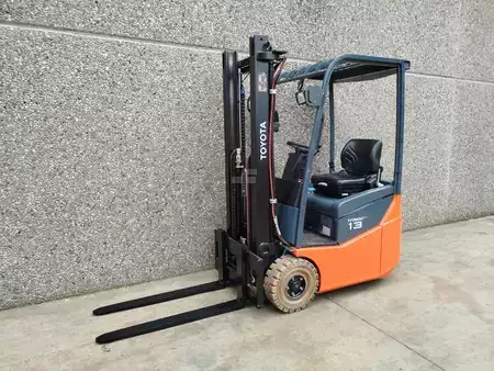 Electric - 3 wheels 2018  Toyota 7FBEST13 LI (1)