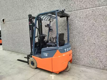 Electric - 3 wheels 2018  Toyota 7FBEST13 LI (3)