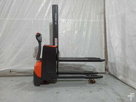 Stacker pedestre 2015  BT SWE080L (8)