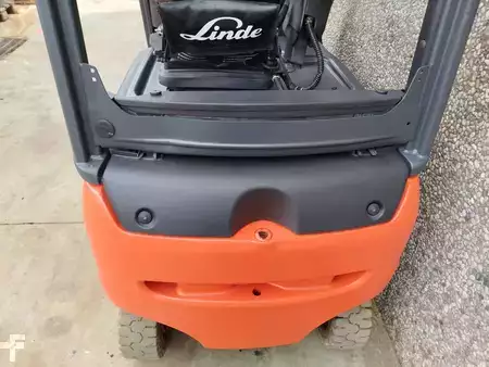 Elektro čtyřkolový VZV 2019  Linde E16PH-02 EVO (6)