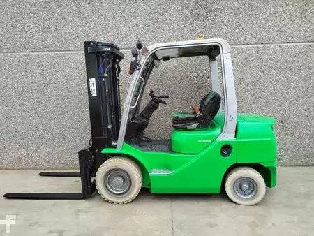 Wózki widłowe diesel 2016  Cesab M325 (2)