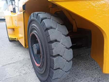 Diesel Forklifts 2000  OM DI70C (5)