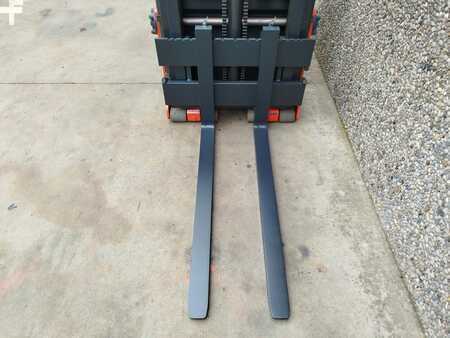 Pallestabler 2014  Linde L06AC (1)