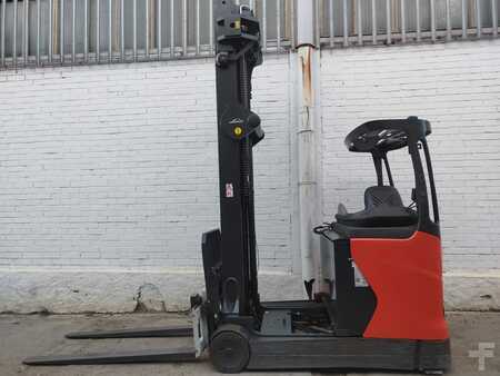 Schubmaststapler 2020  Linde R25 (2)