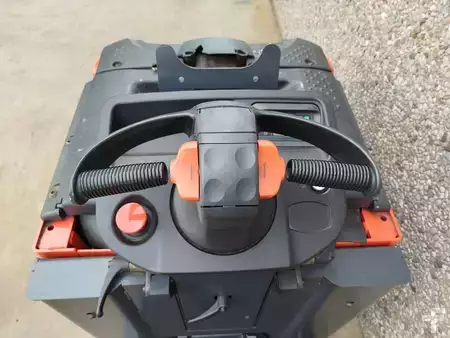 Traktor 2011  Linde P50C (4)